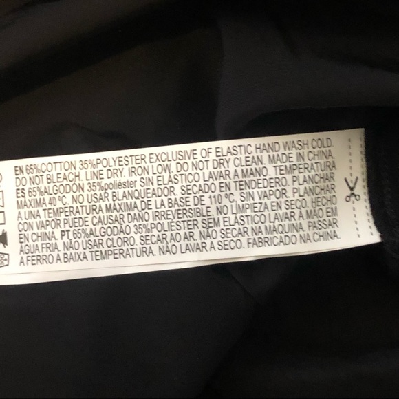 Forever 21 Blouse V-Neck Front Bow Size S NWT - Picture 6 of 6